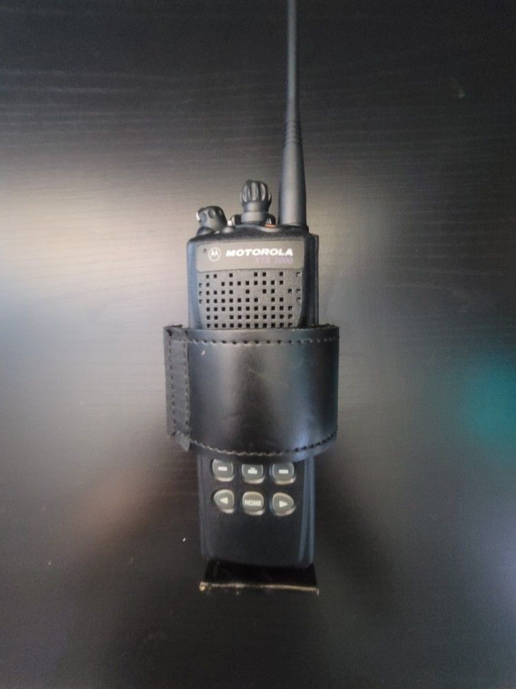 Universal Radio Holder 