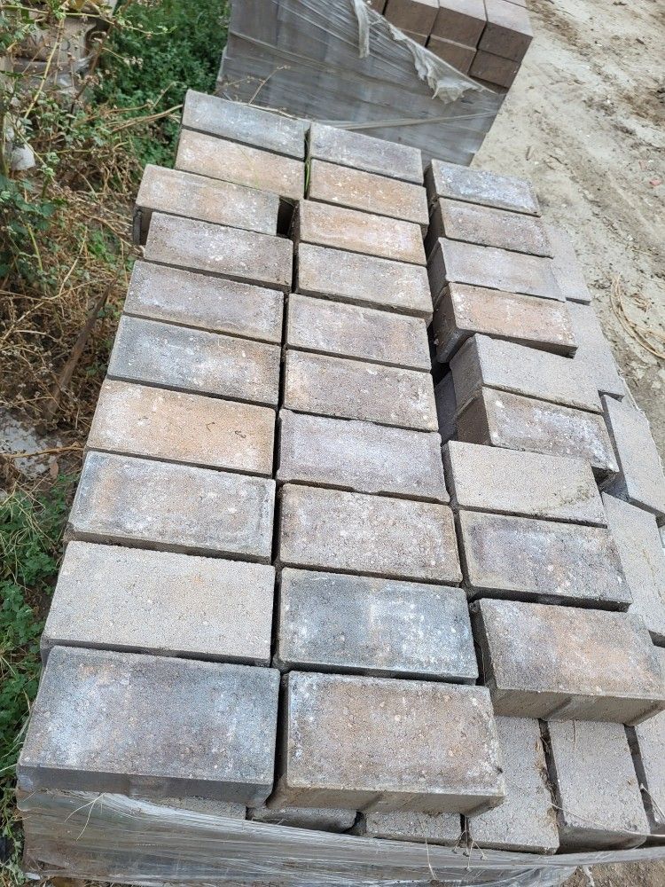 CEMENT  PAVERS  $320 PER PALLET  (~100 SQUARE FEET PER PALLET)