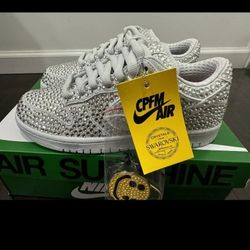 Nike Low DUNKS  sz 10.5