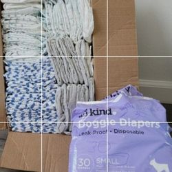 Pet/ Dogs Diapers Small Size 10-20 Lbs 81 diapers