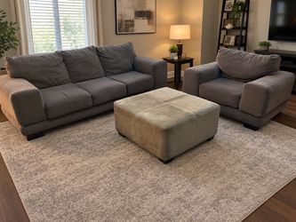 Brown couch free delivery 🚚
