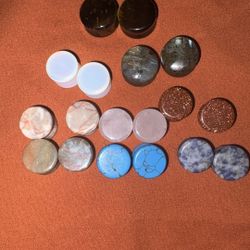 00g And 5/8th Plugs And Tunnel Gauges 