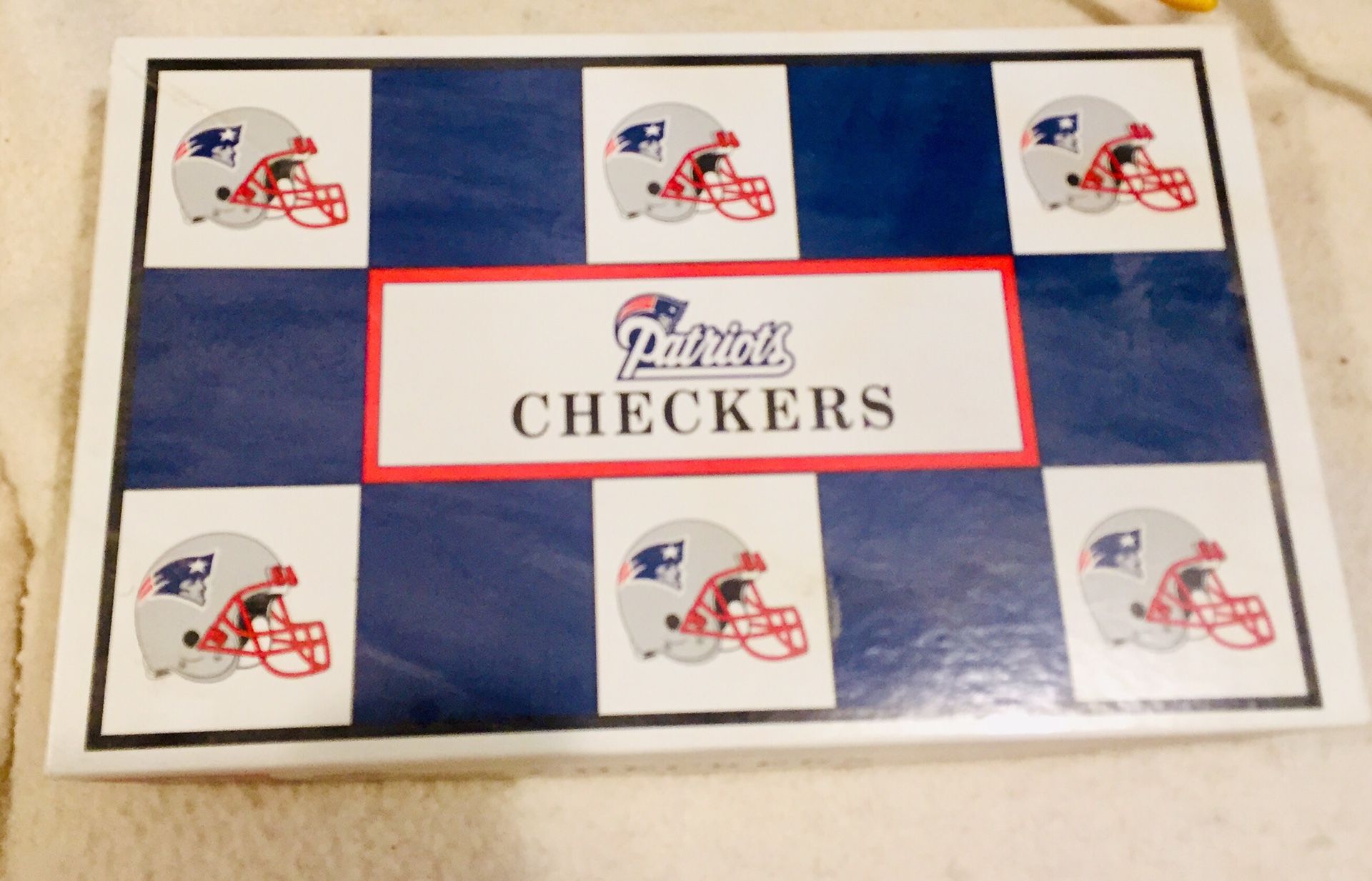 PATRIOTS CHECKERS GAME