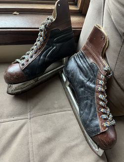 Vintage CCM Men's Ice Hockey Skates Leather Black & Brown 9.5/10