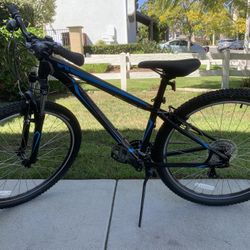 Specialized HardRock Mountain Bike (boys)  (15.5 “)