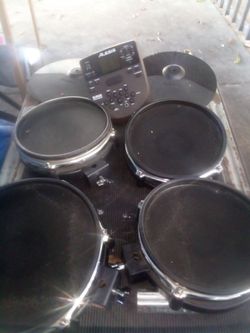 Alesis surge drum module