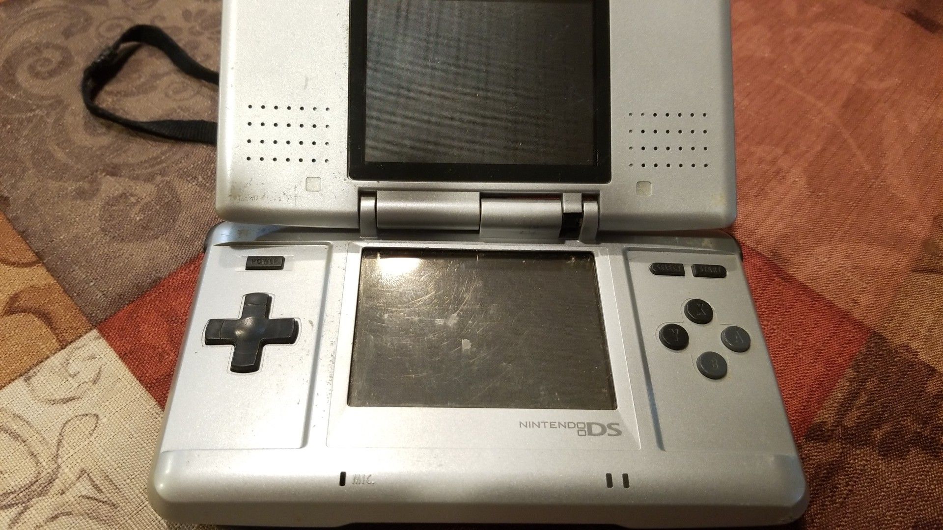 Nintendo DS player