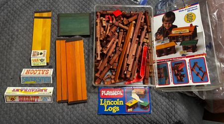 Vintage 1978 Playskool Lincoln Logs Set 886 Wood Building Toy