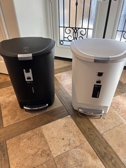 Brand new simple human 13 gallon trashcan