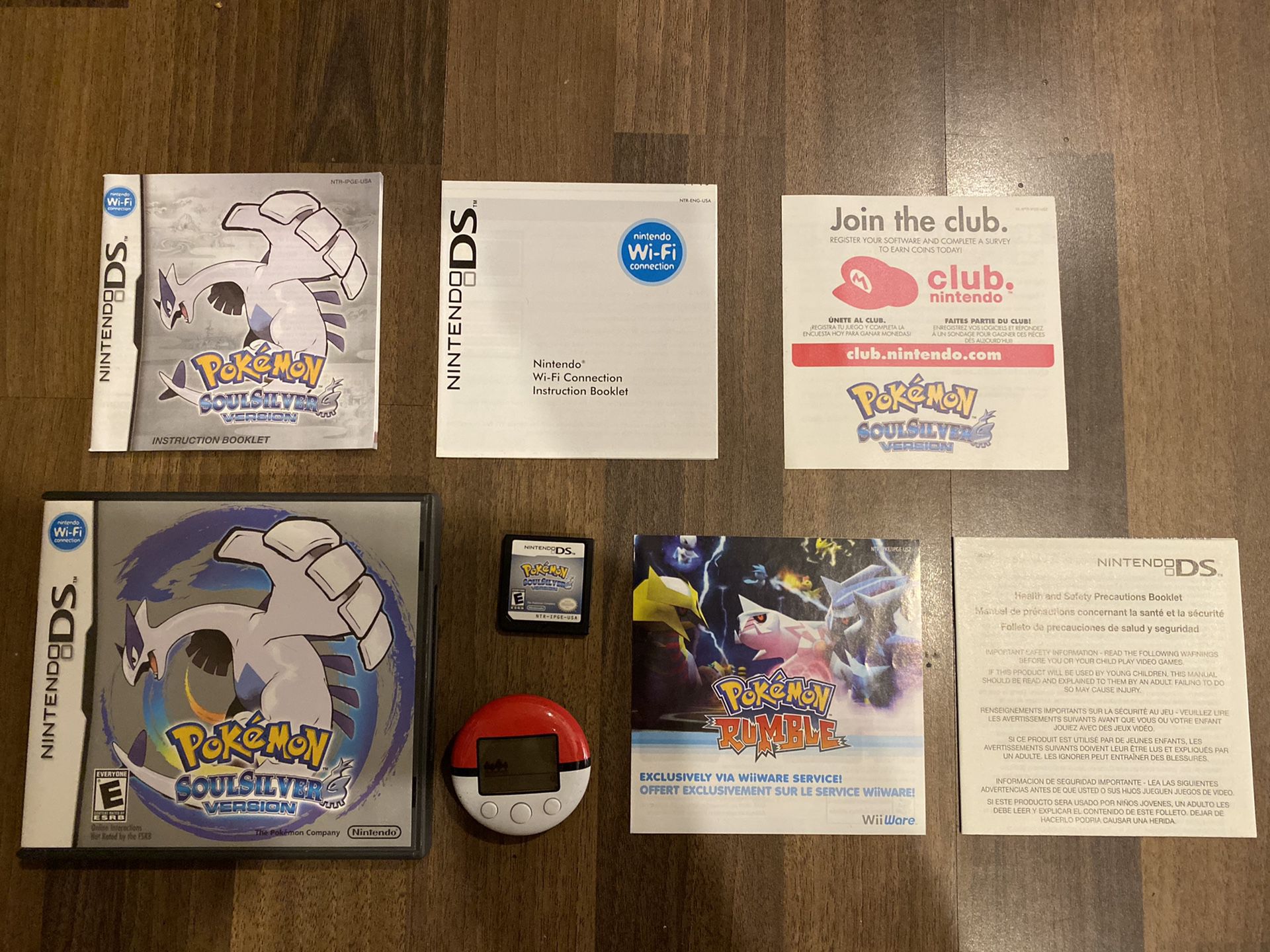 Pokémon SoulSilver version Complete in Box w/ Manual and Pokewalker