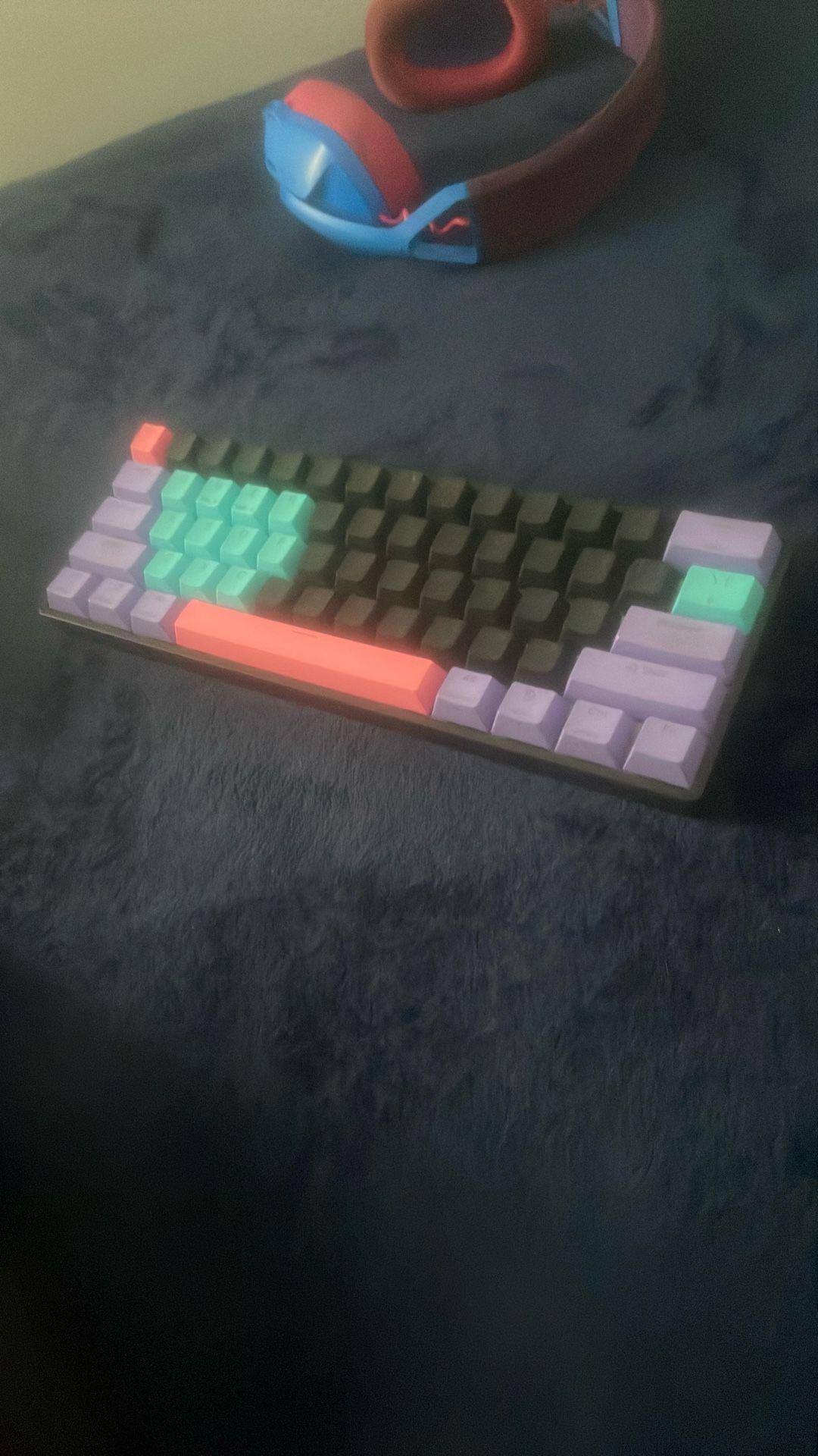 Hot swappable GAMING KEYBOARD (gk61/ sk61 board)