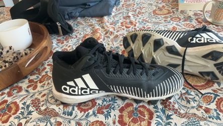 Adidas boys football shoes Size 7 1/2