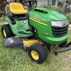 John Deere Riding Tractor 17hp