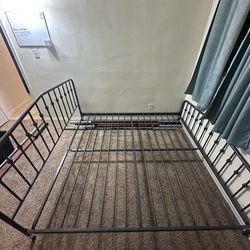 King metal bed frame