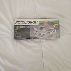 Ratchet Wrench Socket Set 3/8" - 40 PIECES