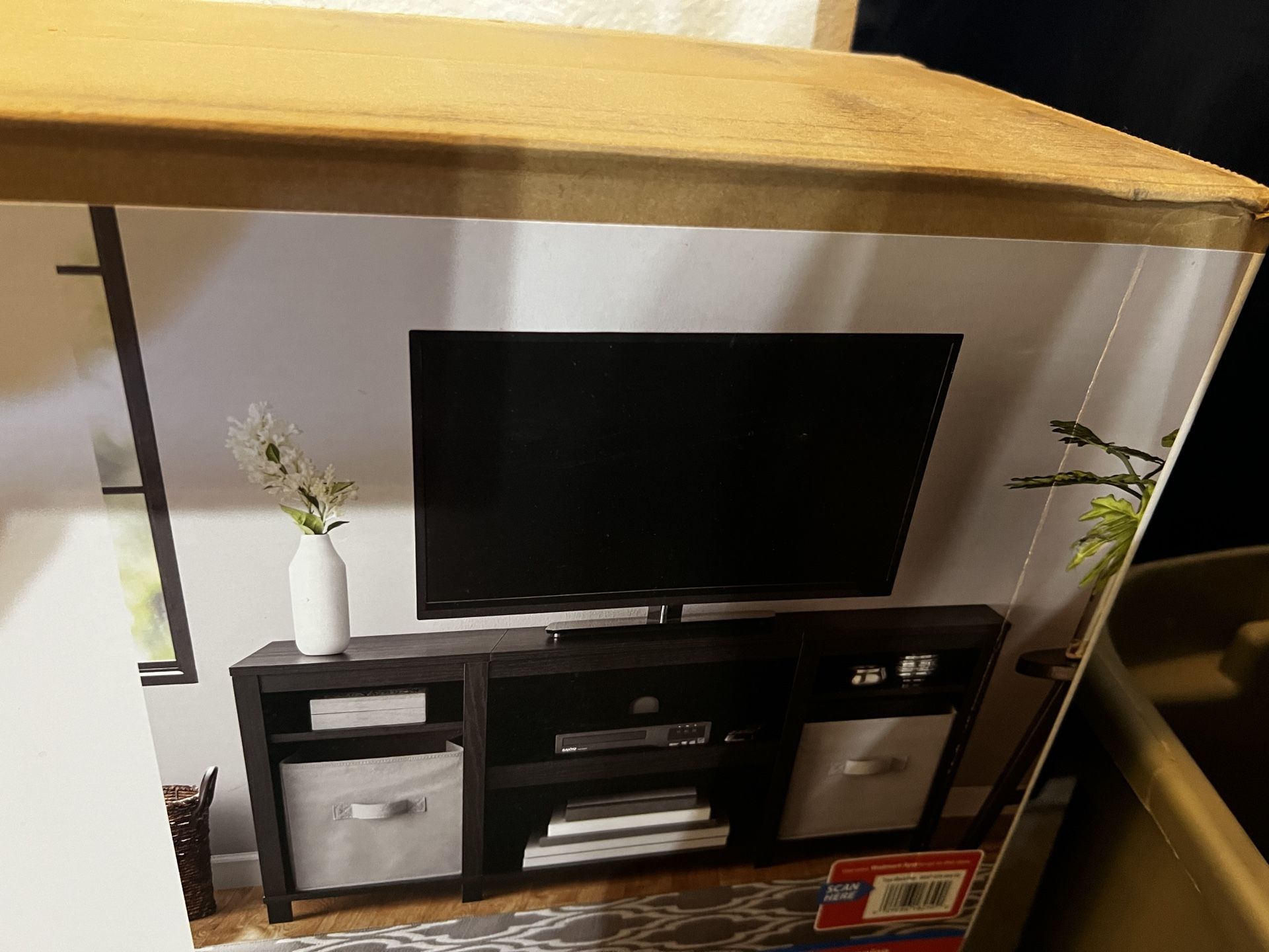 NEW Mainstays Parsons TV Stand