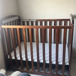 Baby Crib 