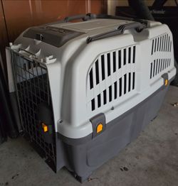Midwest Skudo Plastic Travel Carrier