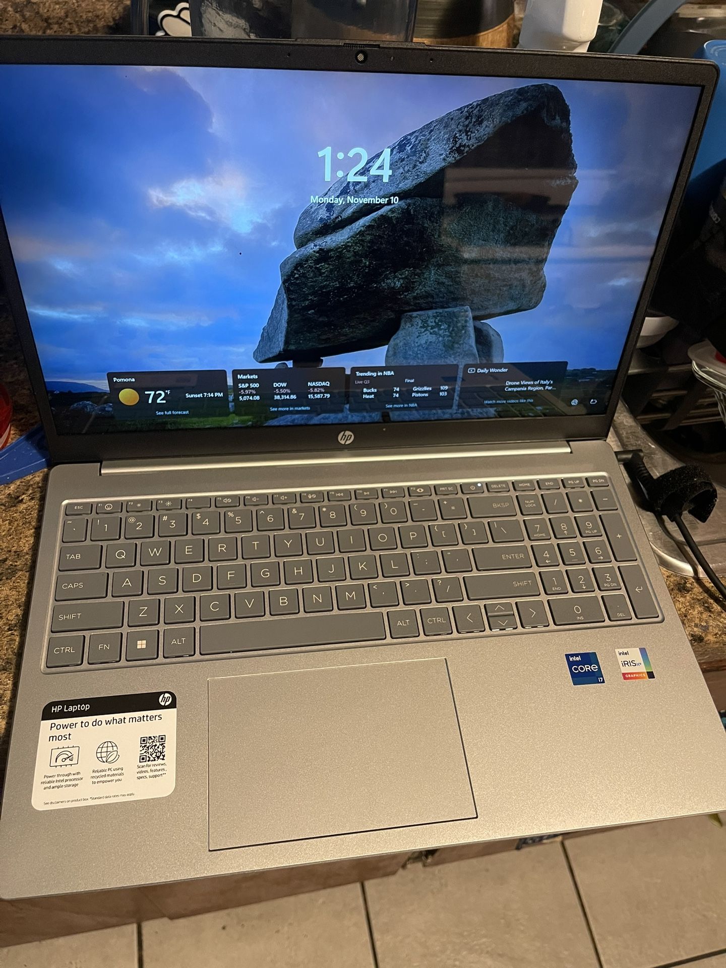 HP LAPTOP 