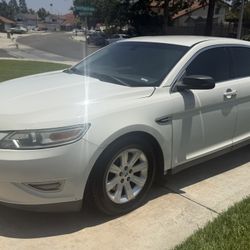 2012 Ford Taurus