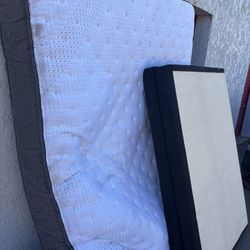 Queen Sized Mattress With Electric Adjusting Base