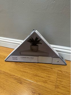 FREE - Corner Wall Shelf