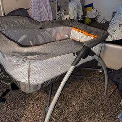 Portable Bassinet 