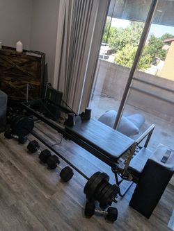 Reformer pilates machine