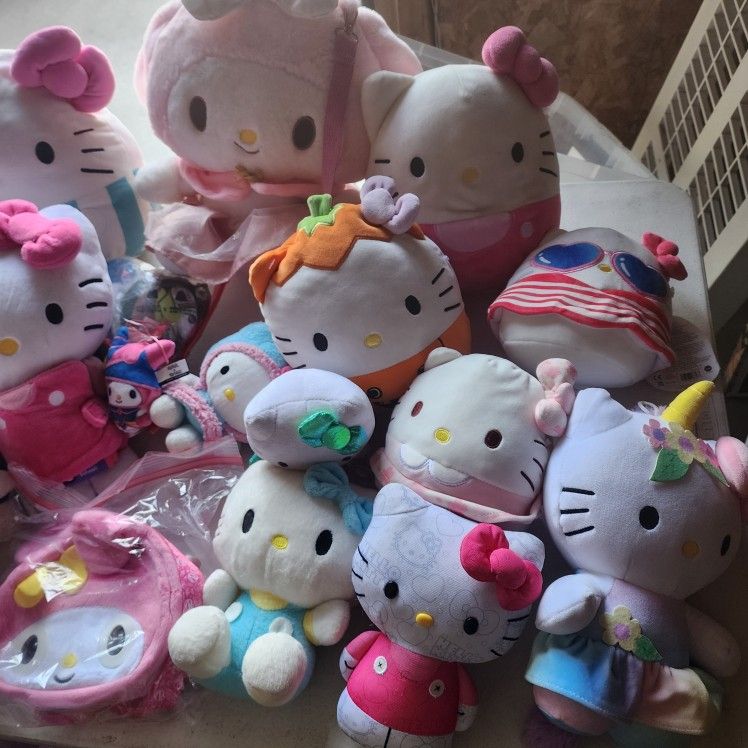 Hello Kitty And Friends Plushie Lot!
