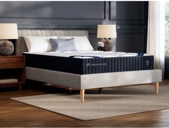 Dream cloud Queen Mattress $649 value