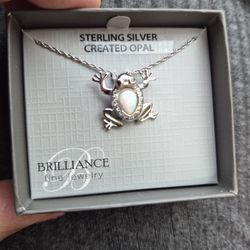 New STERLING silver Frong And Opal With Chain 