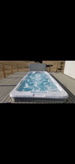 12’ Swim Spa Slightly Used