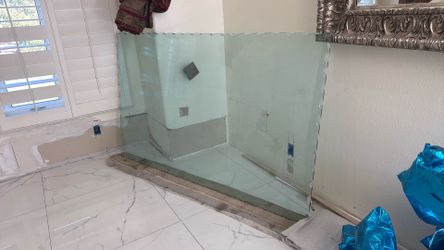Table top glass for dining table