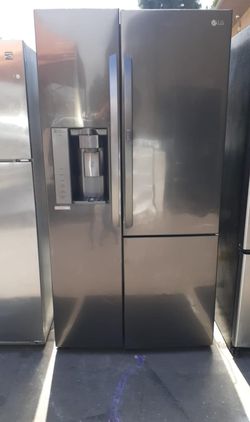 LG Side-by-Side Black Stainless Refrigerator Fridge
