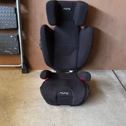 Nina AACE Convertible Booster 