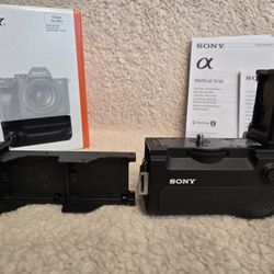 Sony Vertical Batteries Grip VG-C4EM FOR  Sony A7 4 camera 
