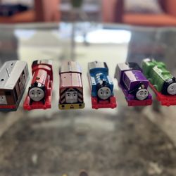 Thomas and Friends Motorized  Toy Train Engine 