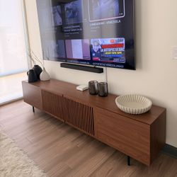 Mesa de TV Moderna, 4 Gabinetes 