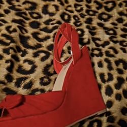 RED WEDGE HEELS