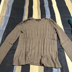 Jones Wear Beautiful Light Weight Sweaters