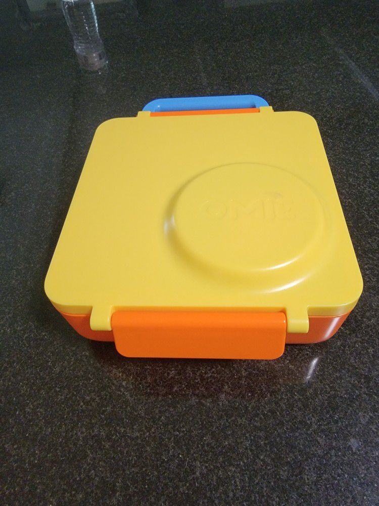 Omiebox Lunch Box For Kids for Sale in Grand Prairie, TX - OfferUp