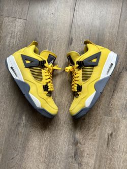 Jordan 4 Retro Lightning Mens Size 9.5
