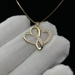 14K Gold Infinity Heart Pendant w/ Diamonds – Chain Included! Send Offers