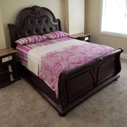 Cavalier Brown Sleigh Bedroom Set (Queen and King Bed Frame