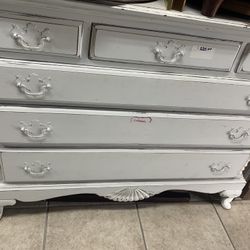 Wood dresser