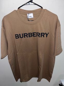 Burberry t shirt