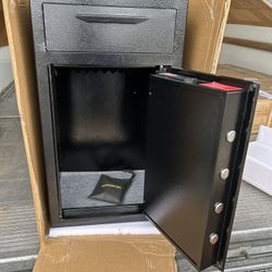 Brand new heavy duty drop safe for 120