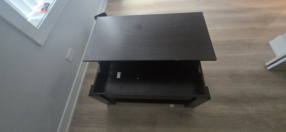 Need gone ASAP. Fold Out Coffee Desk