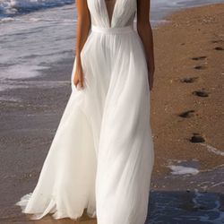 Beach Wedding dress. New. Size: Small.