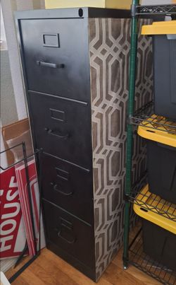 4 DRAWER FILING CABINET